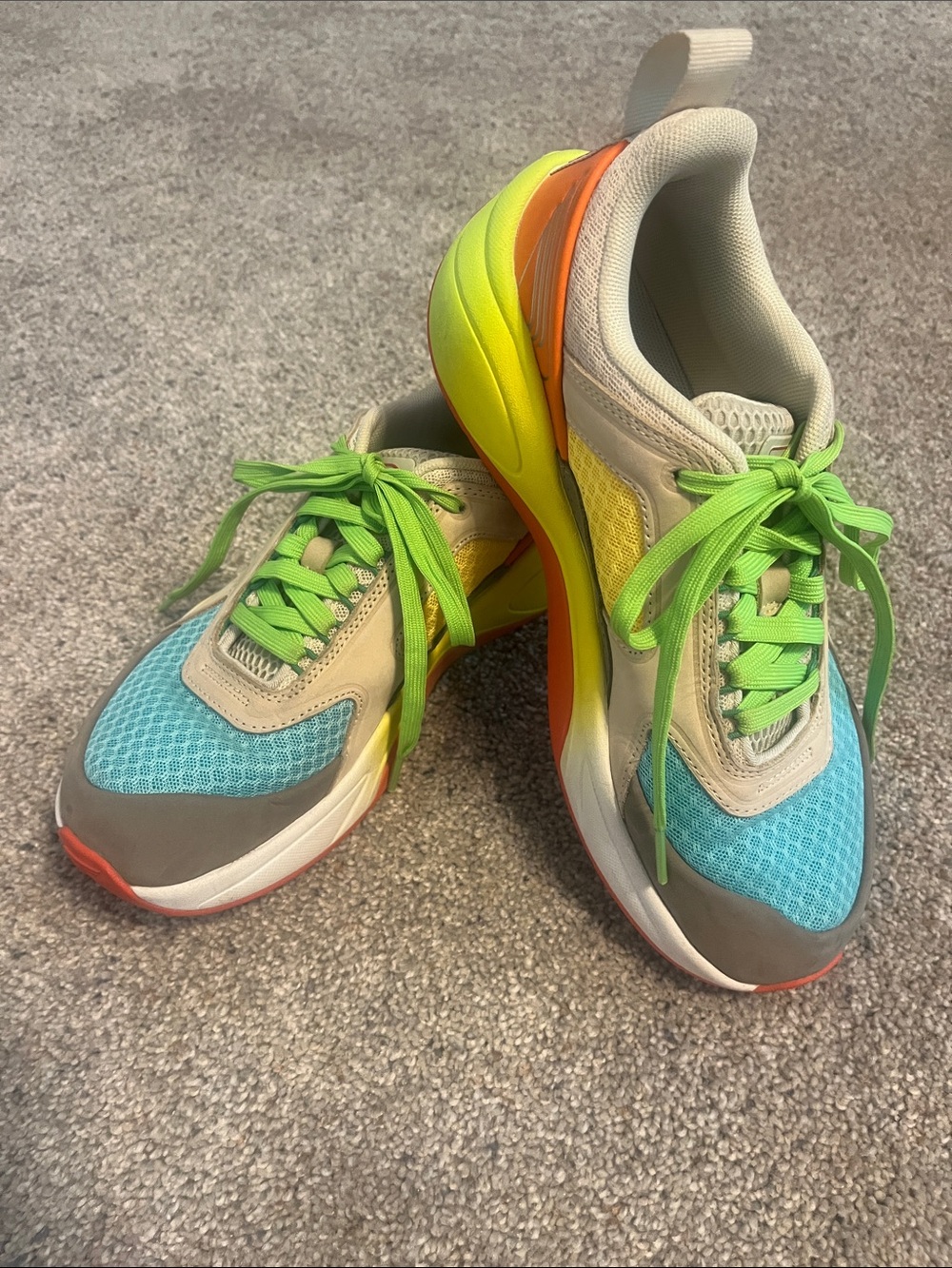 Women’s TYR athletic Sneakers in Aqua, Lime & Yellow. SZ 8.5.